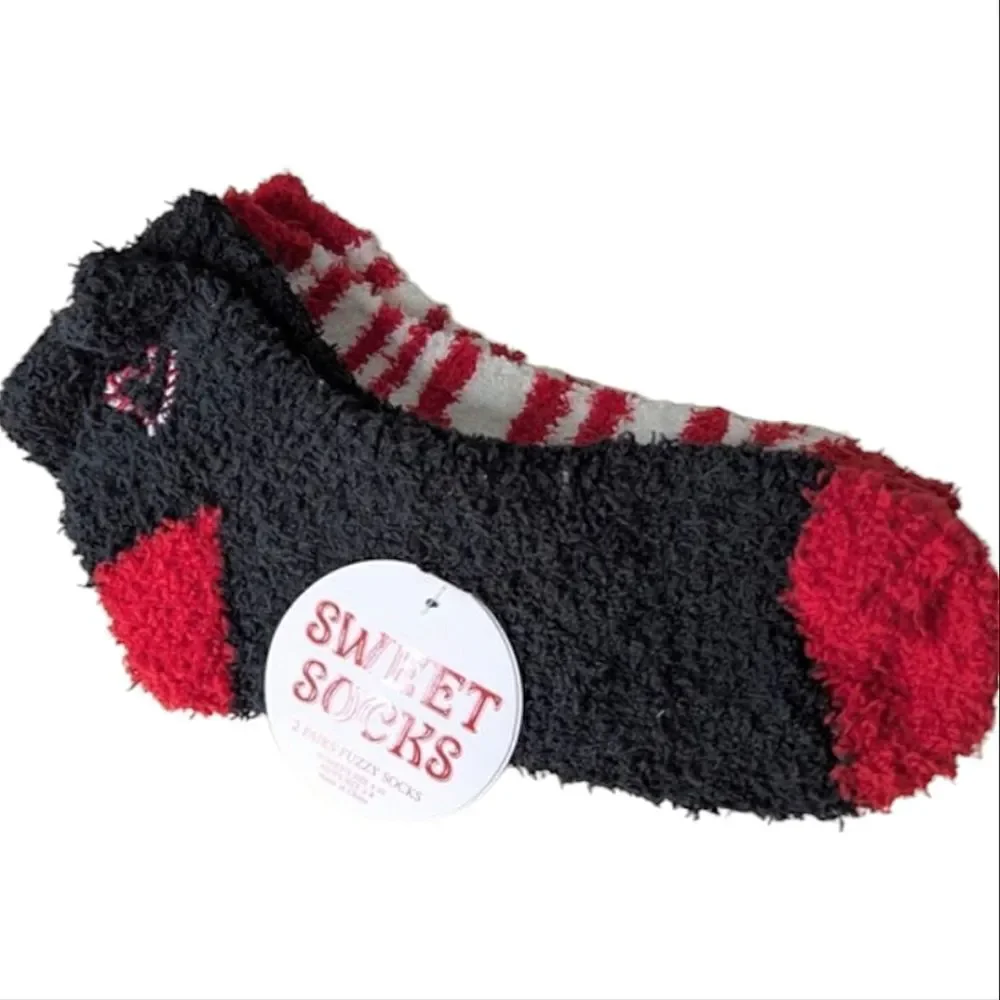 Sweet Socks 2 Pr. Recycled Polyester Black Red  Fuzzy Bed Socks Size 4-10